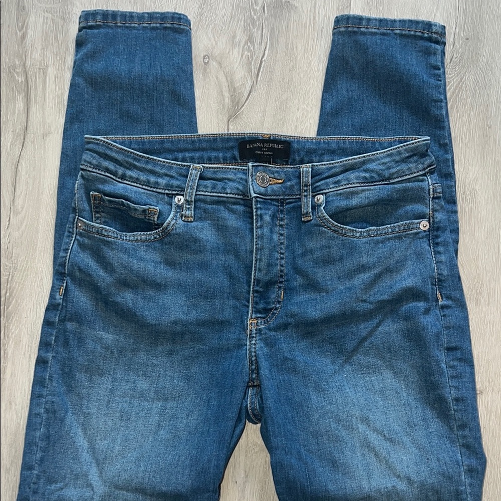 Banana Republic women’s Blue Jeans